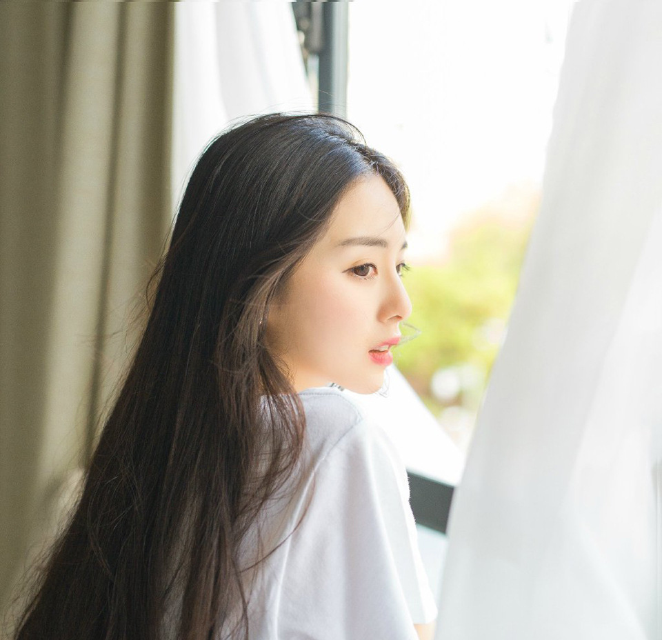 如果爱情不落到--洗衣做饭数钱带孩子这些零散的小事上，是不容易长久的。——三毛《随想》